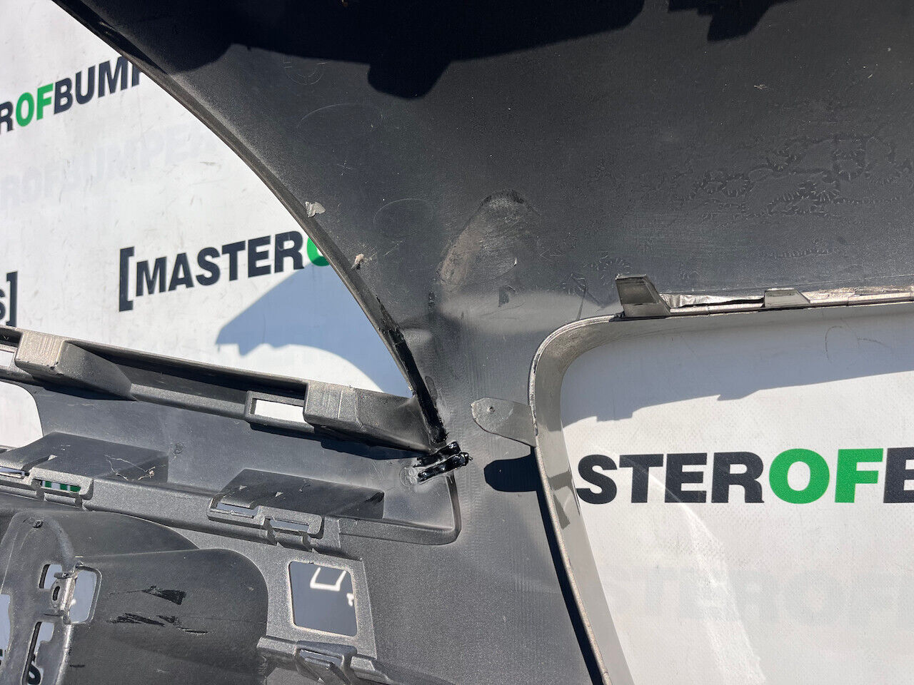 Peugeot 3008 Active Allure Hdi Mk1 2009-2013 Front Bumper Grey Genuine [c394]