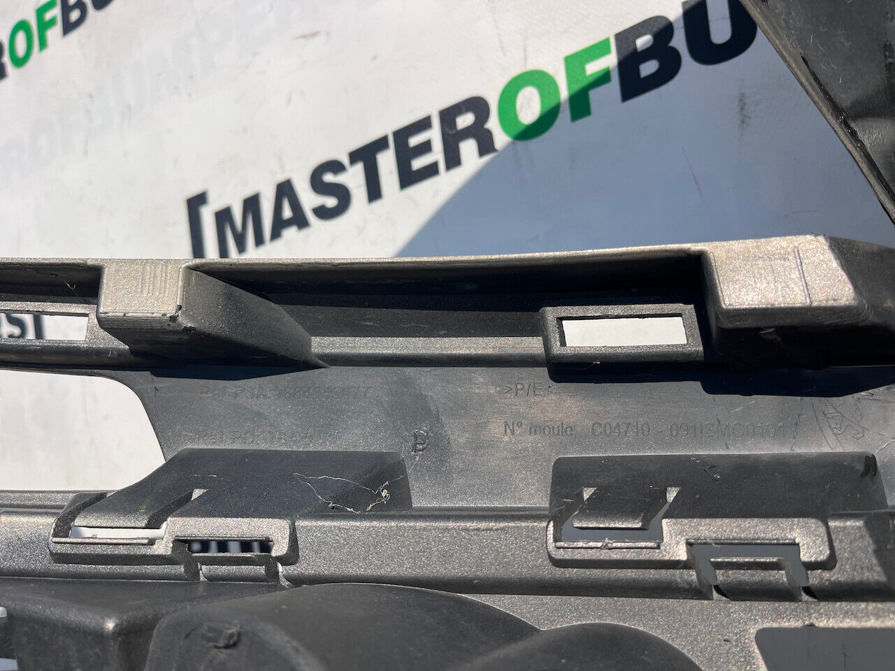 Peugeot 3008 Active Allure Hdi Mk1 2009-2013 Front Bumper Grey Genuine [c394]