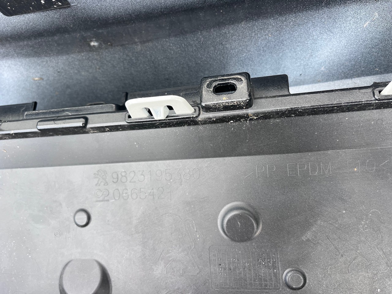 Peugeot 208 Gt Line Mk2 2020-2023 Rear Bumper 6 Pdc Genuine [c431]