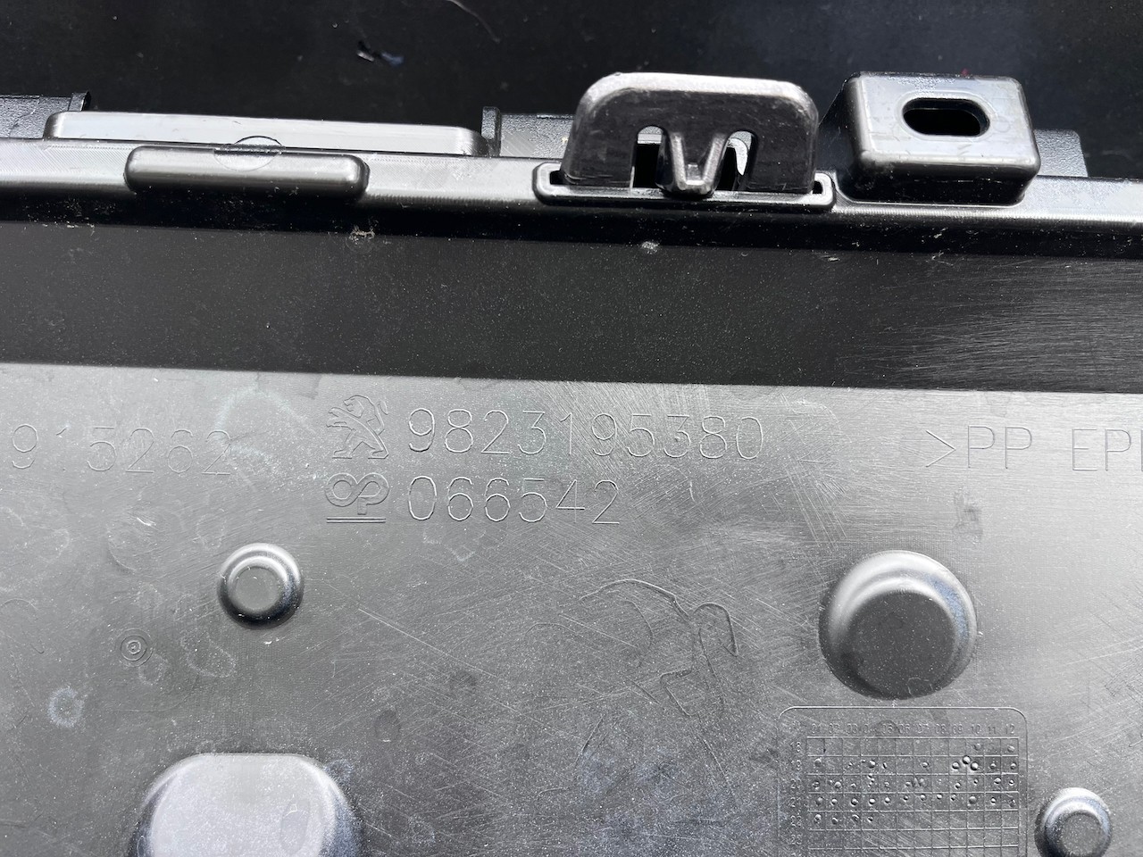 Peugeot 208 Se Pure Tech Mk2 Hatch 2020-2023 Rear Bumper No Pdc Genuine [c450]