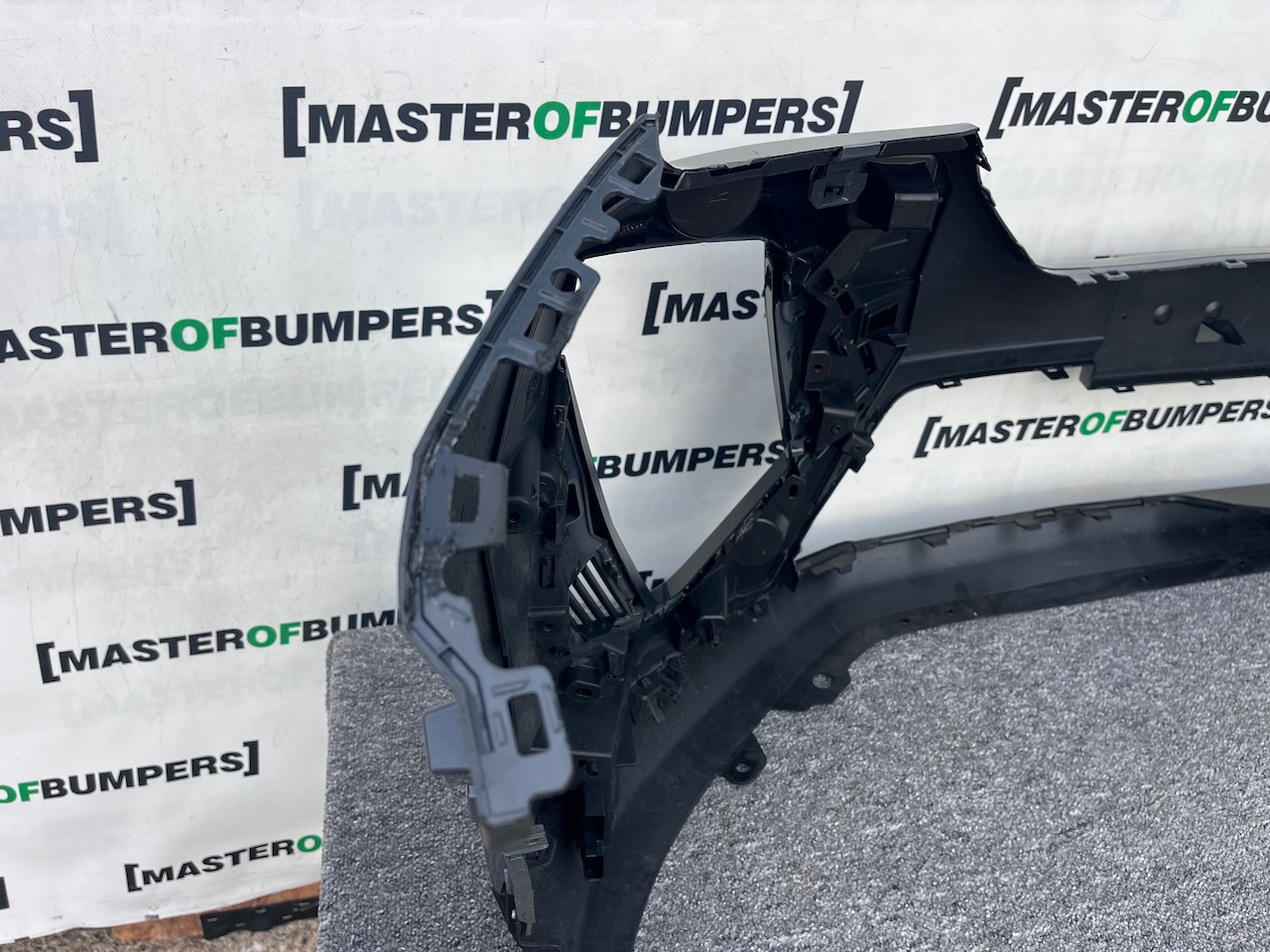 Peugeot 2008 Pure Tech E-2008 2023-on Front Bumper 4 Pdc Genuine [c456]