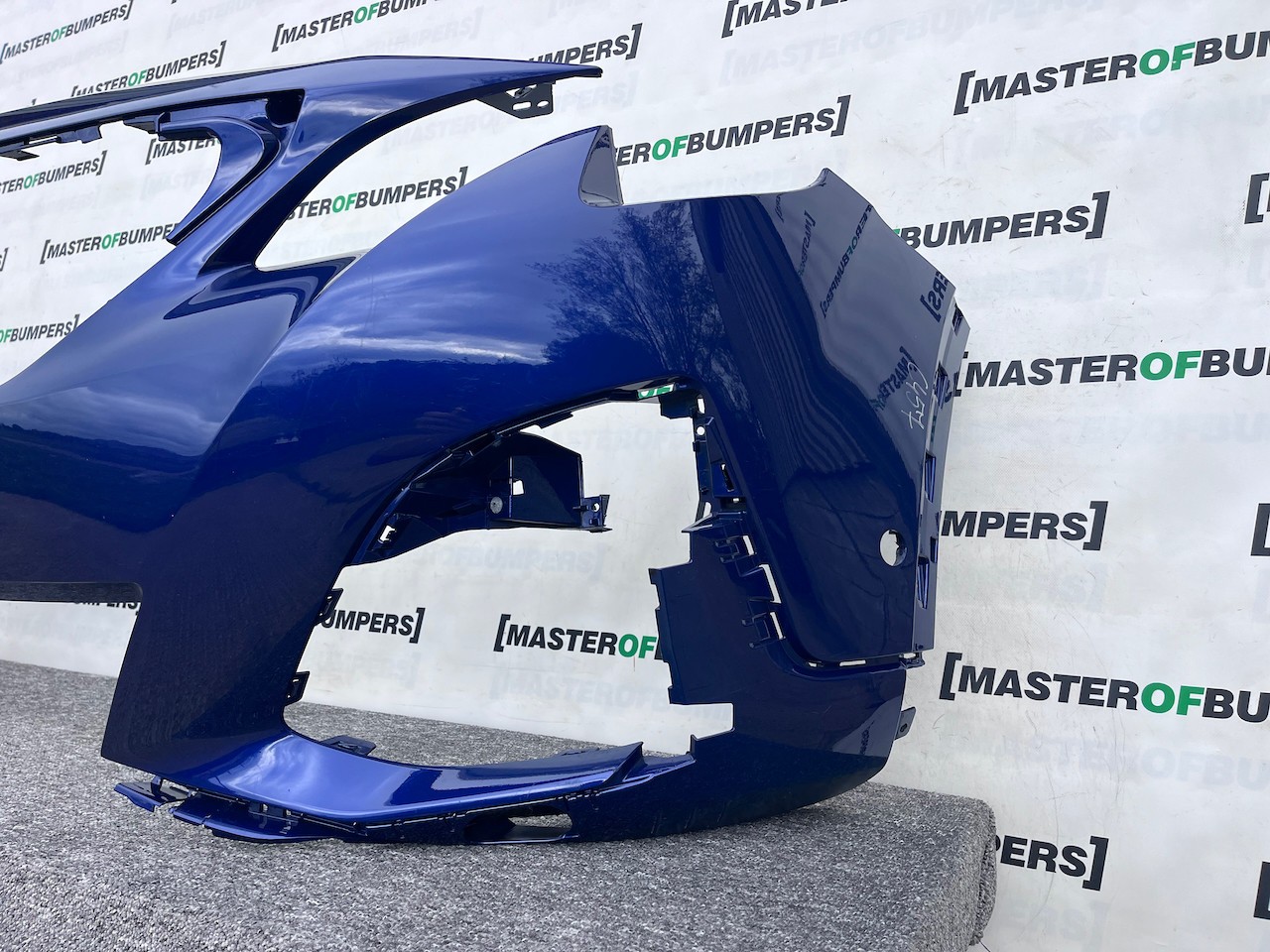 Peugeot 3008 5008 Gt Line Only 2017-2020 Front Bumper 6 Pdc Genuine [c457]