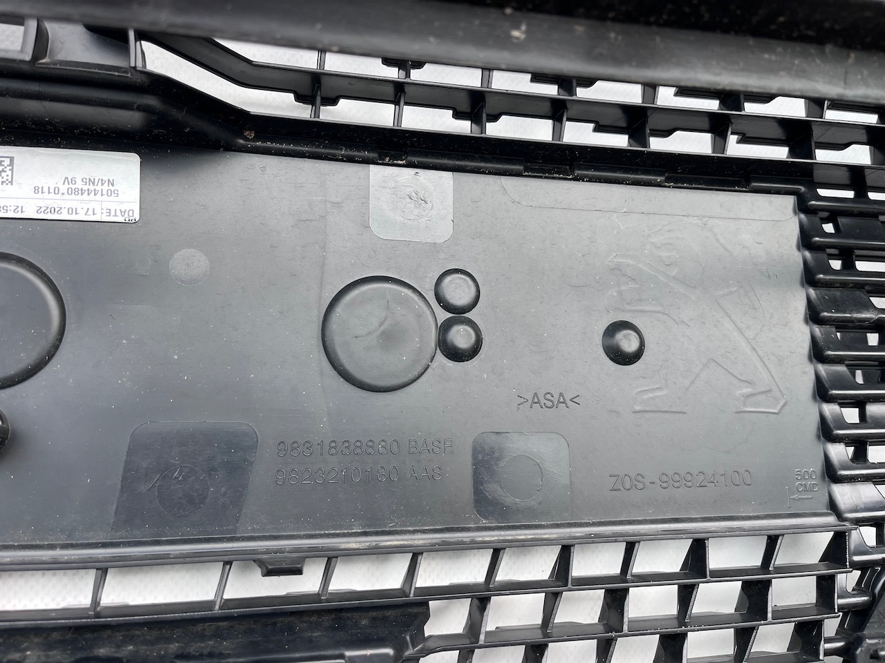 Peugeot 208 Gt Line Mk2 Hatchback 2020-2024 Front Bumper 6 Pdc Genuine [c460]