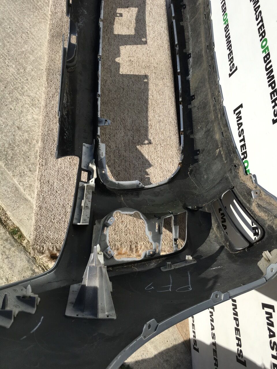 Peugeot 4007 Front Bumper Is Silver Genuine [c39]