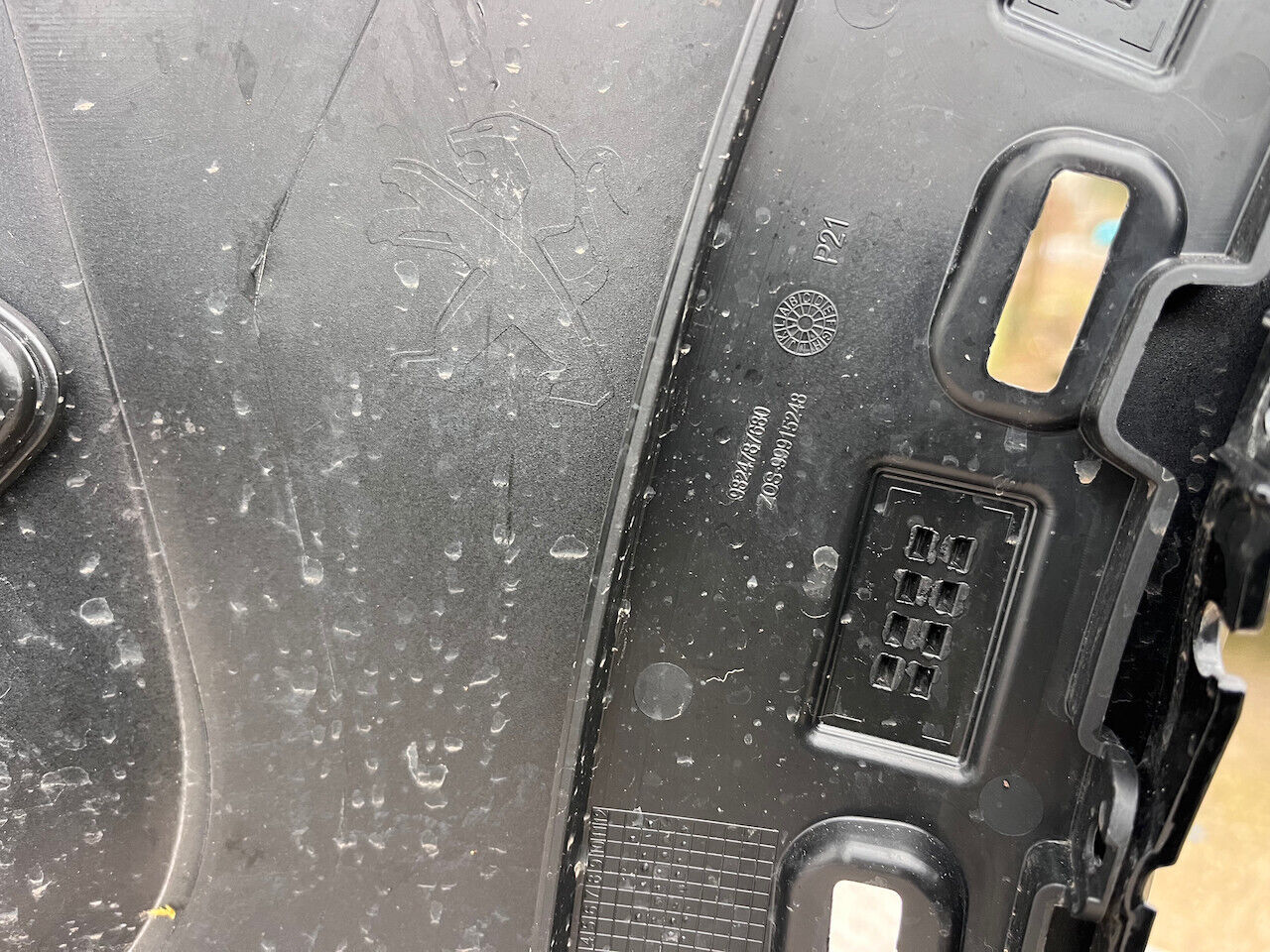 Peugeot 208 Gt Line Mk2 2020-2023 Front Bumper Black No Pdc Genuine [c390]