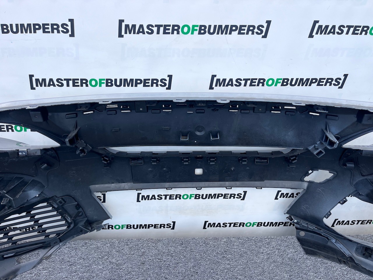 Peugeot 3008 5008 Gt Line Only 2017-2020 Front Bumper 6 Pdc Genuine [c417]