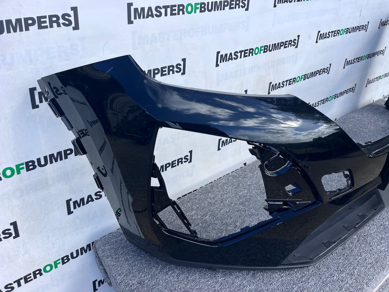 Peugeot 2008 Pure Tech E-2008 2023-on Front Bumper 4 Pdc Genuine [c445]