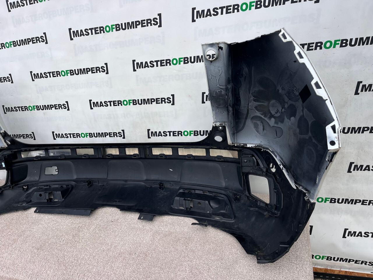 Peugeot 3008 Gt Line Allure 2017-2020 Rear Bumper 6 Pdc Genuine [c405]