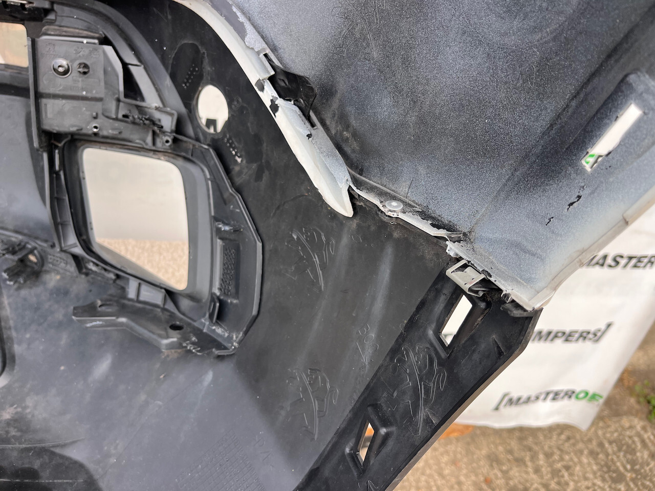 Peugeot 3008 Gt Line Allure 2017-2020 Rear Bumper 6 Pdc Genuine [c405]