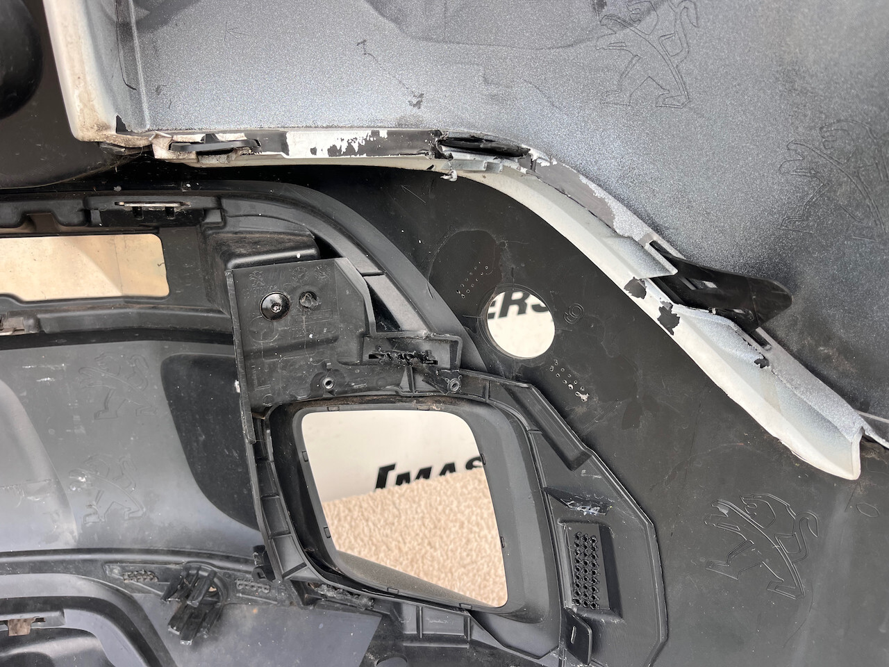 Peugeot 3008 Gt Line Allure 2017-2020 Rear Bumper 6 Pdc Genuine [c405]