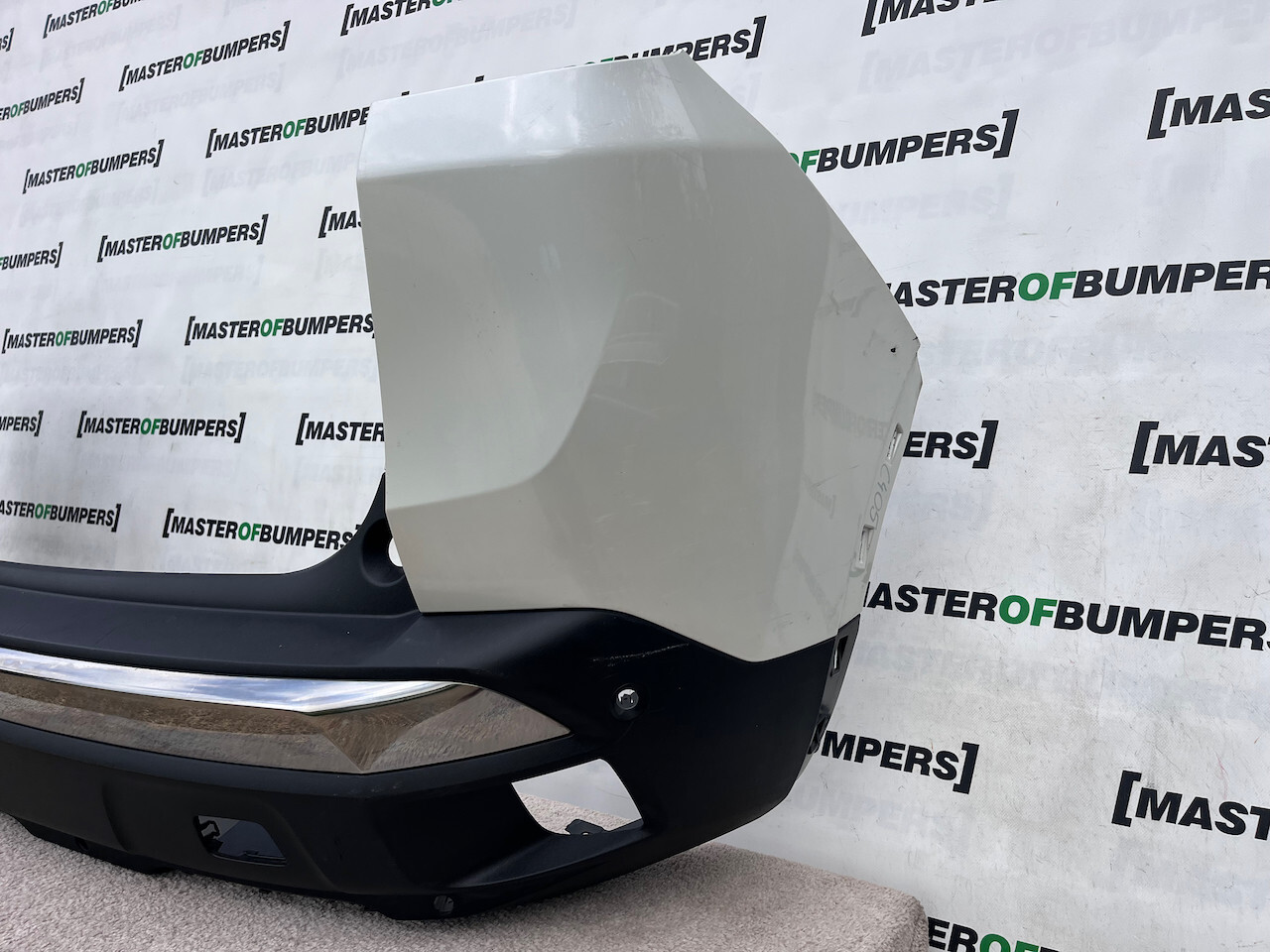 Peugeot 3008 Gt Line Allure 2017-2020 Rear Bumper 6 Pdc Genuine [c405]