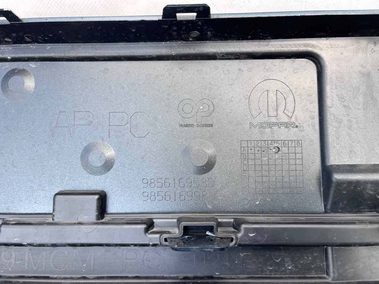 Peugeot Rifter Horizon Lift 2023-on Front Bumper No Pdc Genuine [c415]