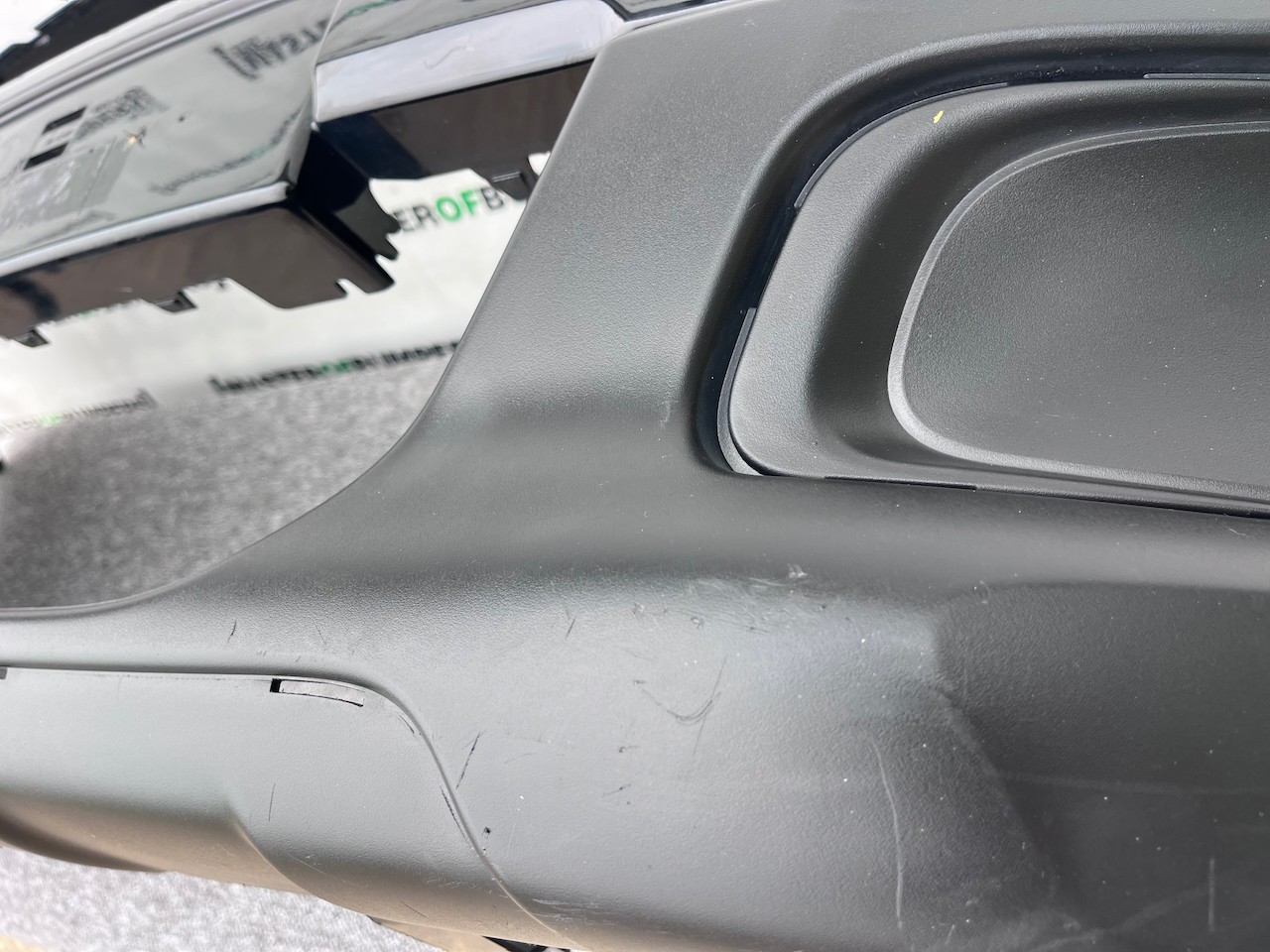 Peugeot 2008 Gt Line Allure Mk1 Lift 2016-2019 Front Bumper Genuine [c427]