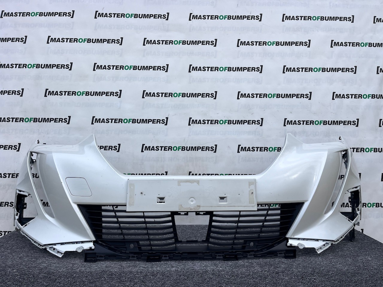 Peugeot 2008 Gt Line Pure Tech 2020-2023 Front Bumper 4 Pdc Genuine [c461]