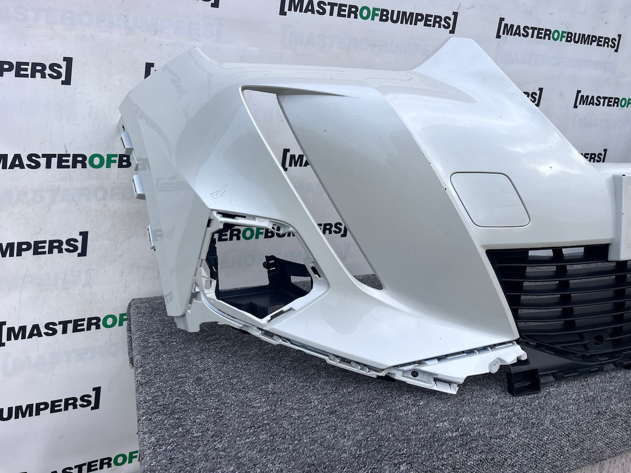 Peugeot 2008 Gt Line Pure Tech 2020-2023 Front Bumper 4 Pdc Genuine [c461]