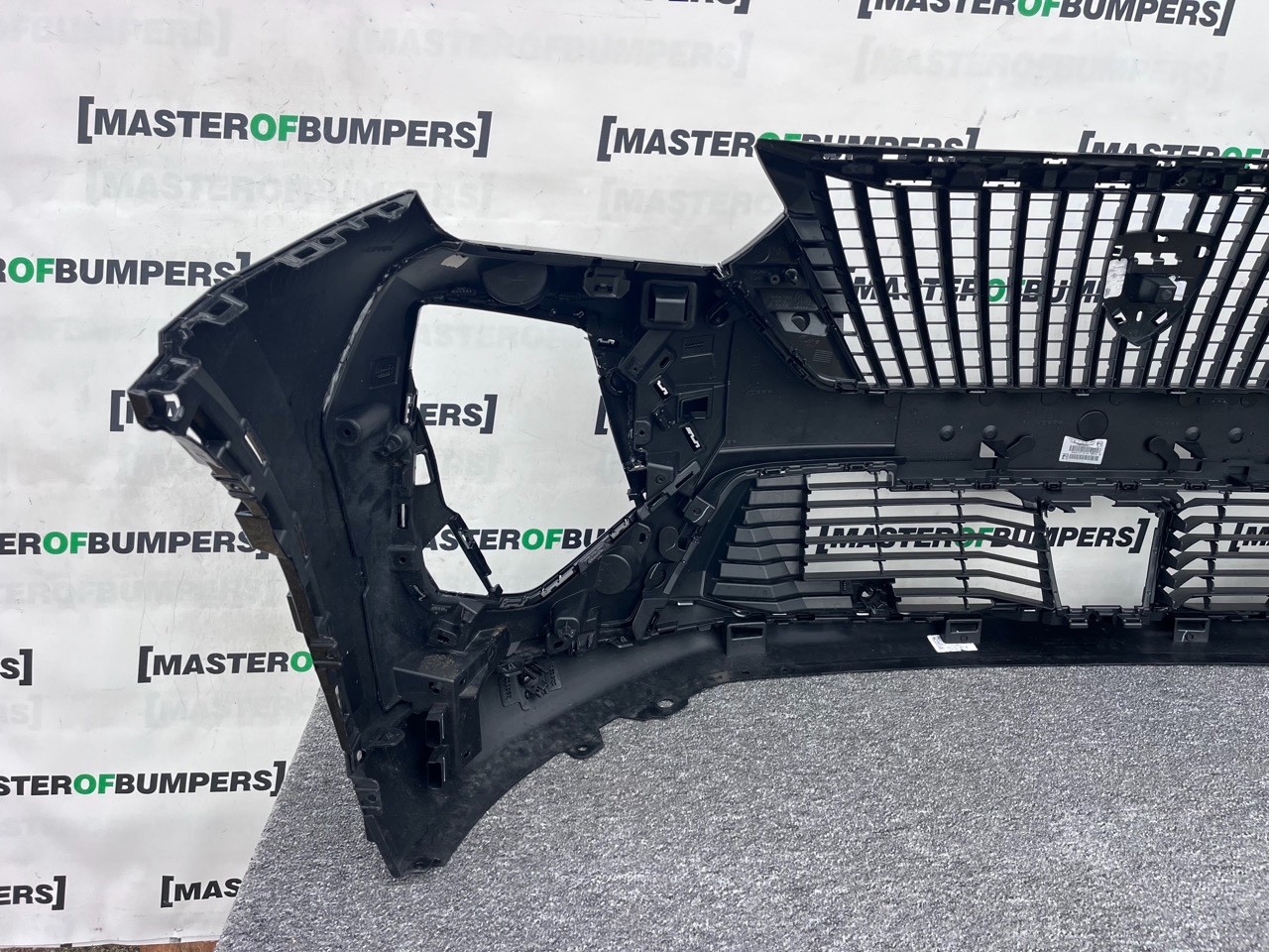 Peugeot 2008 Pure Tech E-2008 2023-on Front Bumper 4 Pdc Genuine [c462]