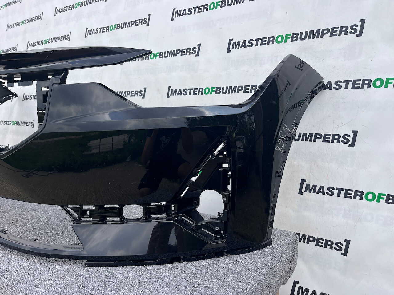 Polestar 2 Liftback Electric 2020-2024 Front Bumper 4 Pdc Genuine [n368]