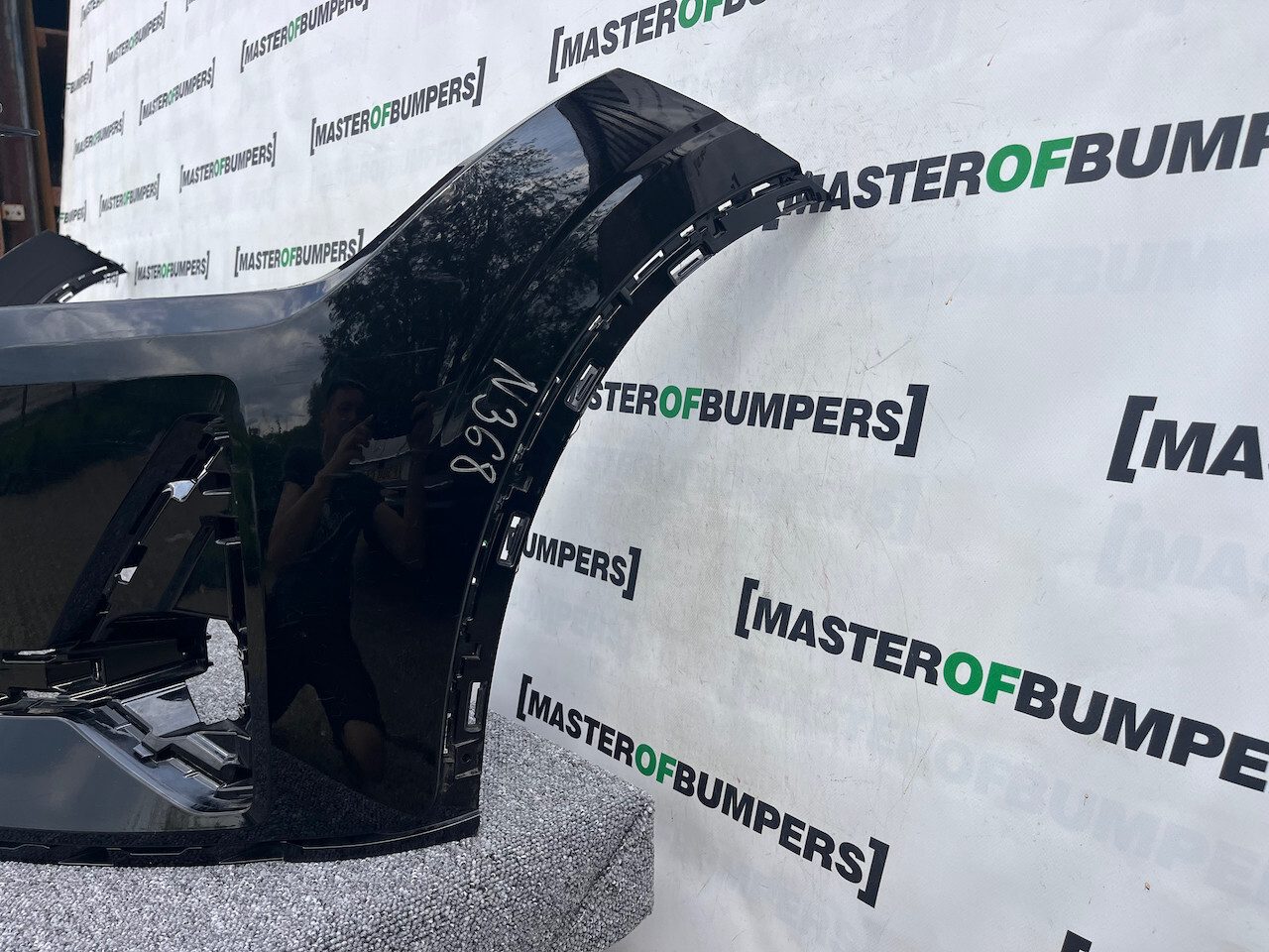 Polestar 2 Liftback Electric 2020-2024 Front Bumper 4 Pdc Genuine [n368]