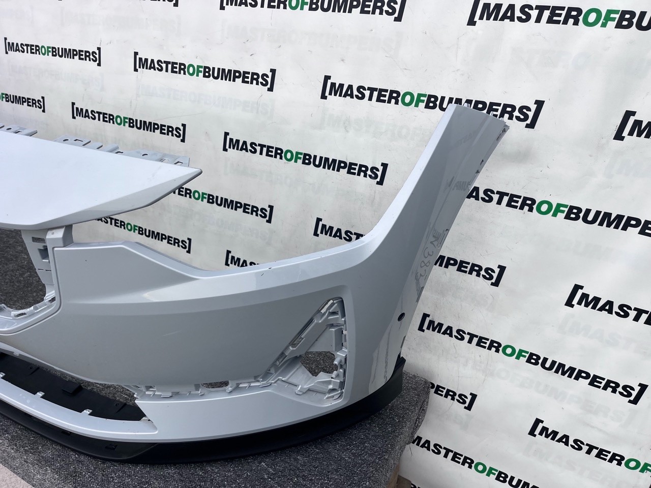 Polestar 2 Liftback Electric 2020-on Front Bumper 6 Pdc Genuine [n383]
