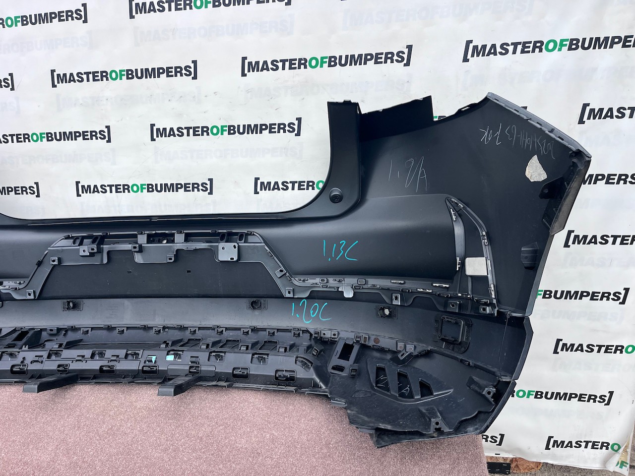 Polestar 4 Ev Hatchback Electric 2024-2027 Rear Bumper 6 Pdc Genuine [n457]