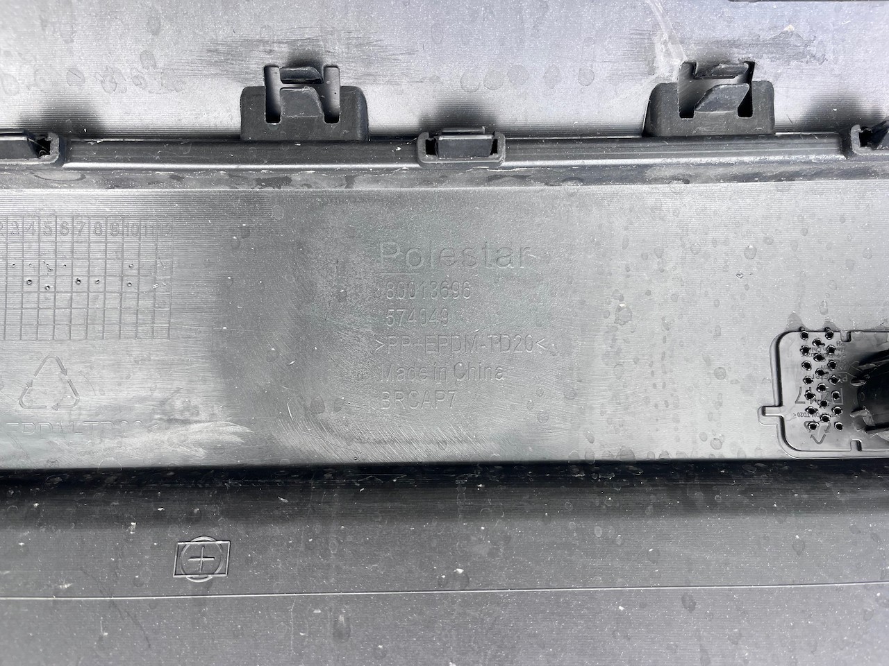 Polestar 4 Ev Hatchback Electric 2024-2027 Rear Bumper 6 Pdc Genuine [n457]