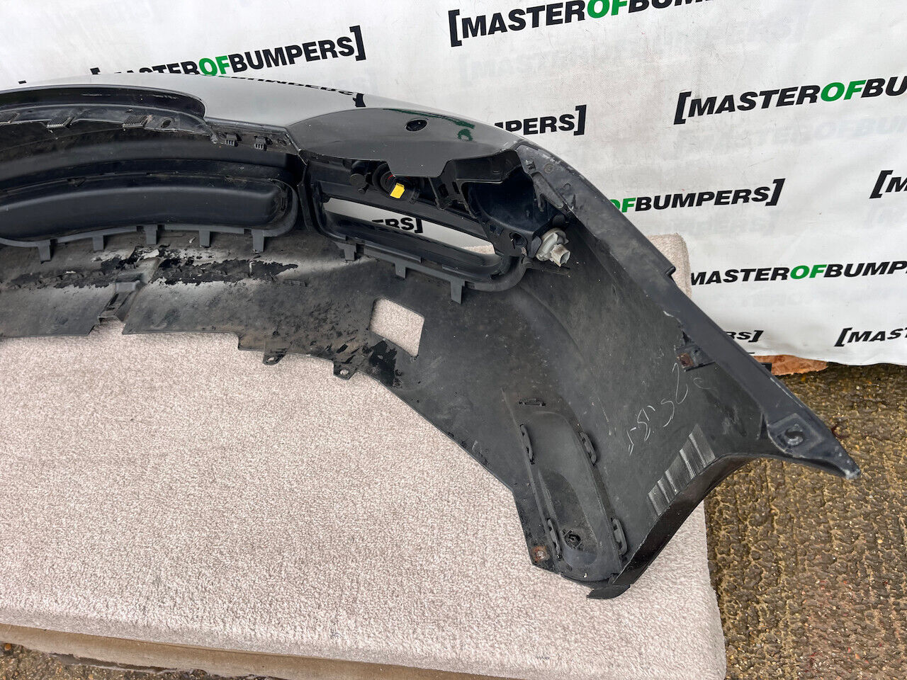 Porsche Carrera S 997 Gen1 2004-2008 Front Bumper No Pdc + Jets Genuine [p260]