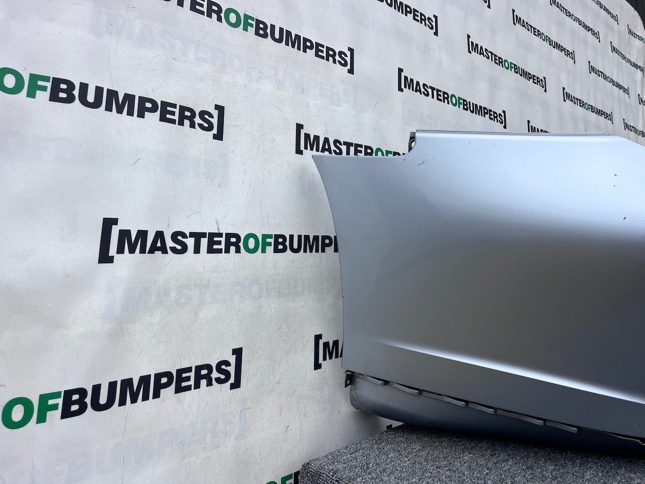 Porsche Carrera Turbo 911 996 2001-2005 Front Bumper Silver Genuine [p505]