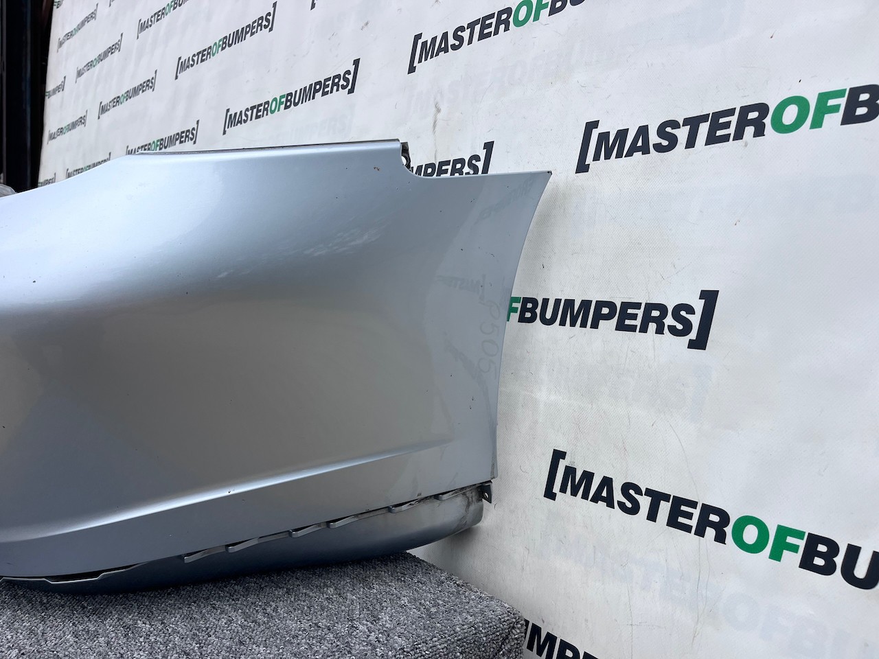 Porsche Carrera Turbo 911 996 2001-2005 Front Bumper Silver Genuine [p505]