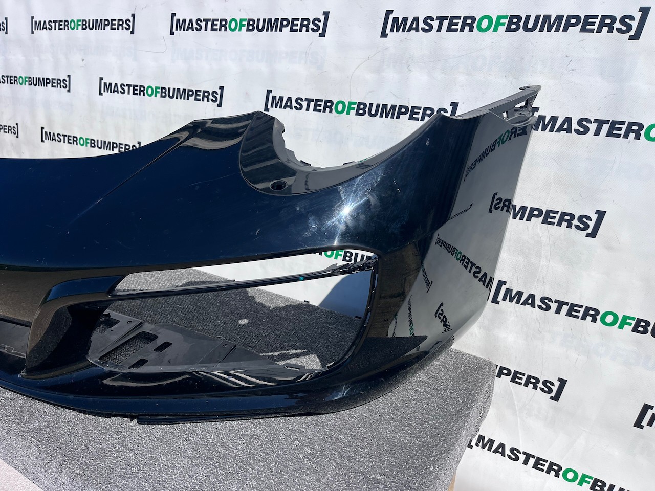 Porsche 911 Carrera 4s 991 Coupe 2016 -2018 Front Bumper  4 Pdc Genuine [p71]