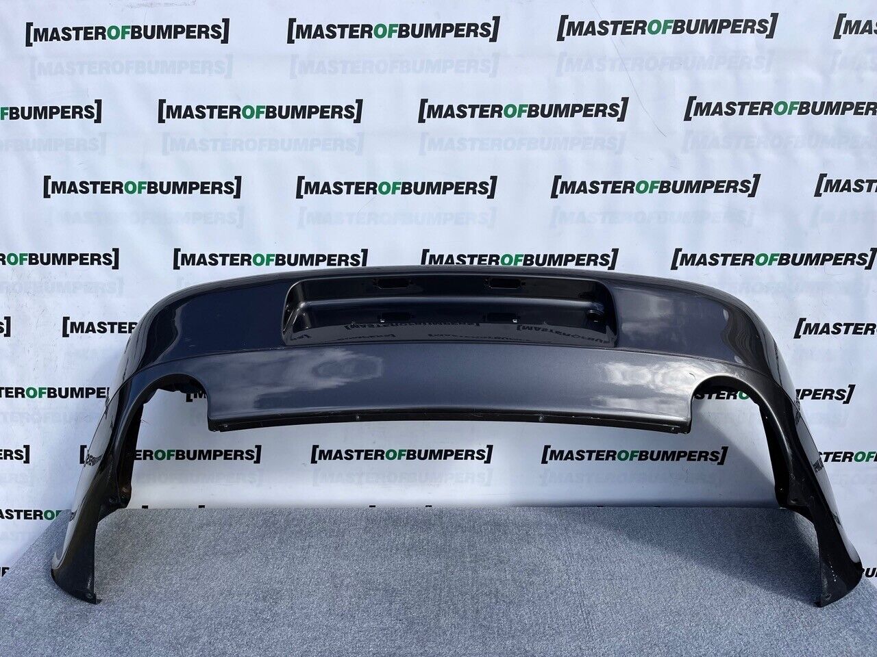 Porsche 911 993 Carrera Targa Cabriolet 993 1994-1998 Rear Bumper Genuine [p730]