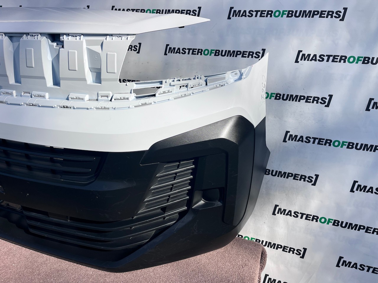 Vauxhall Vivaro Mk3 Lift 2023-2026 Front Bumper No Pdc Genuine [c561]