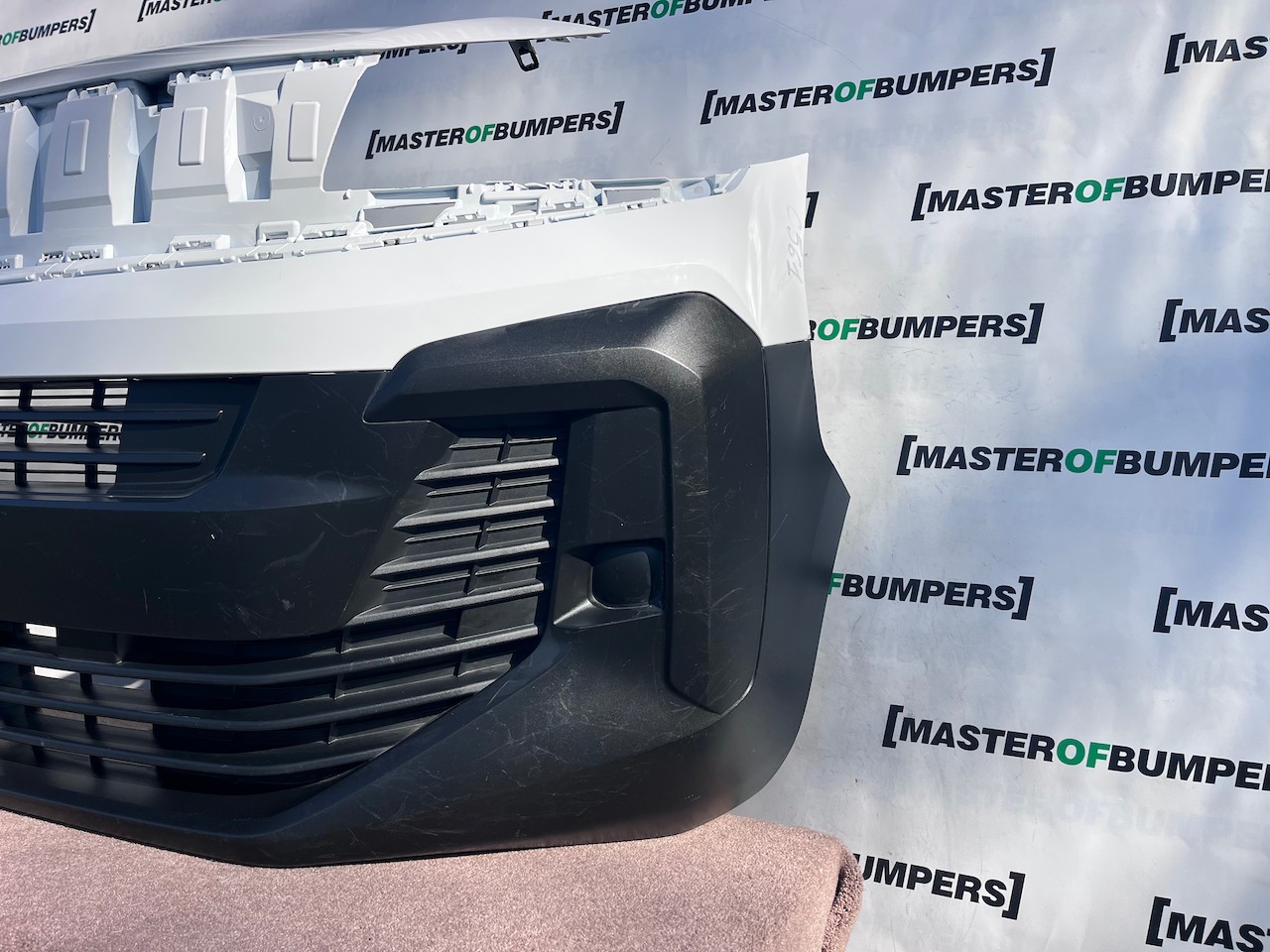 Vauxhall Vivaro Mk3 Lift 2023-2026 Front Bumper No Pdc Genuine [c561]