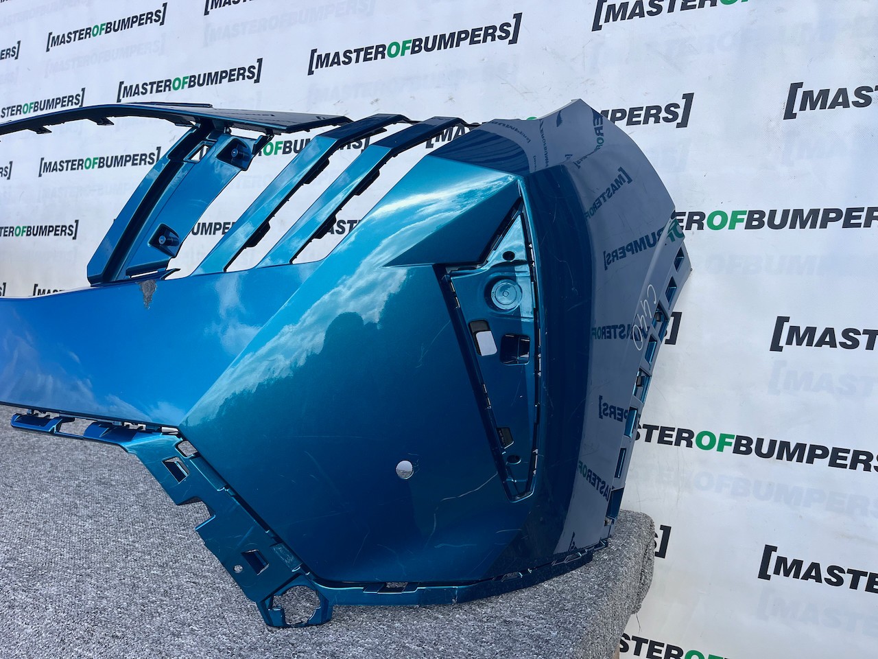 Peugeot 5008 3008 Gt Line Lift 2024-on Front Bumper 4 Pdc Genuine [c440]