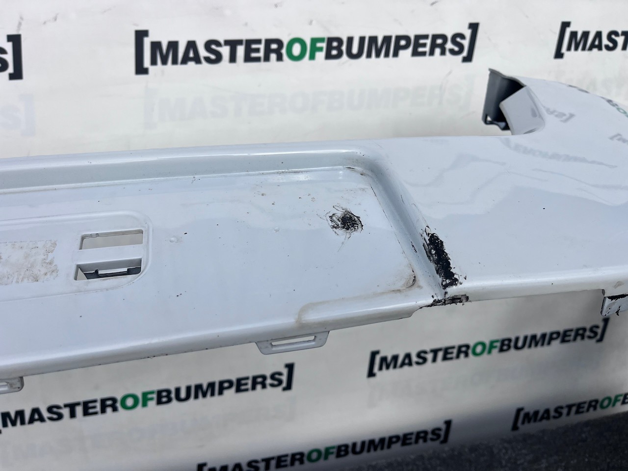 Peugeot Expert Vivaro Scudo Zafira 2016-2022 Front Bumper 6 Pdc Genuine [c490]