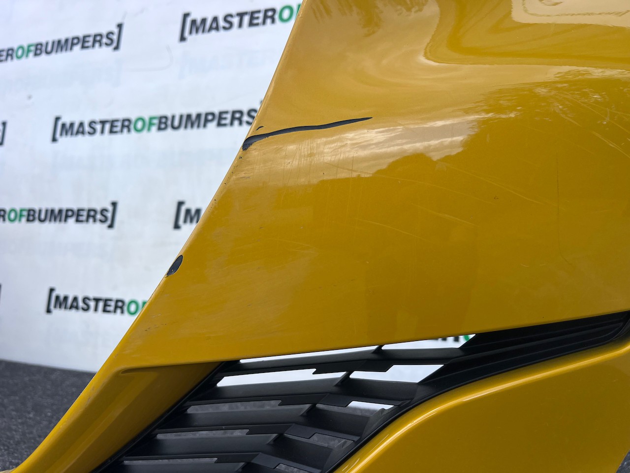 Peugeot 208 Gt Line Mk2 Hatchback 2020-2023 Front Bumper 6 Pdc Genuine [c500]