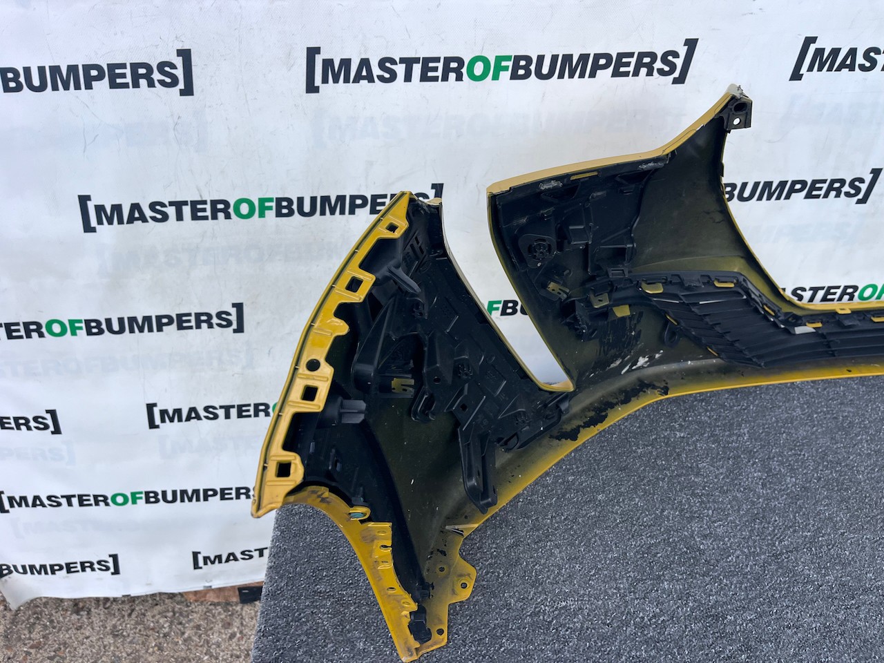 Peugeot 208 Gt Line Mk2 Hatchback 2020-2023 Front Bumper 6 Pdc Genuine [c500]