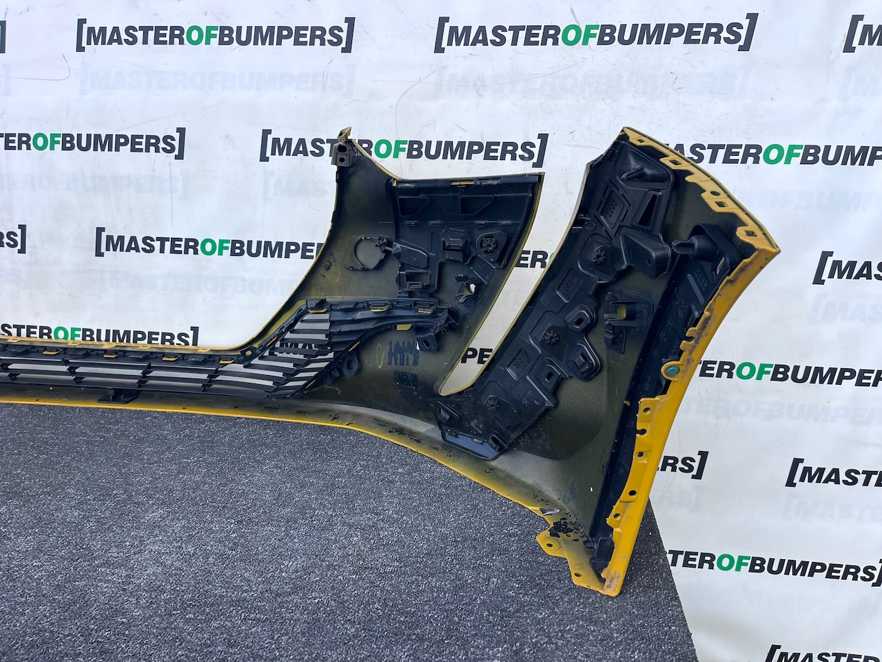 Peugeot 208 Gt Line Mk2 Hatchback 2020-2023 Front Bumper 6 Pdc Genuine [c500]