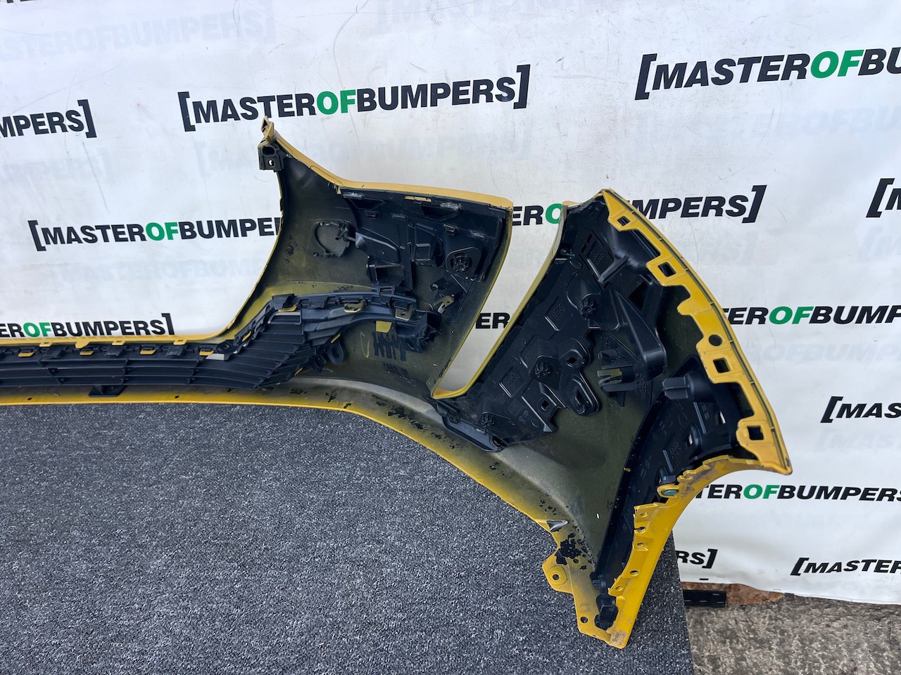 Peugeot 208 Gt Line Mk2 Hatchback 2020-2023 Front Bumper 6 Pdc Genuine [c500]