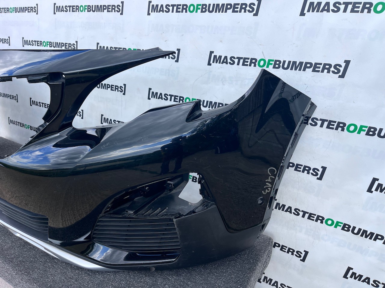 Peugeot 3008 5008 Gt Line Only 2017-2020 Front Bumper 6 Pdc Genuine [c413]