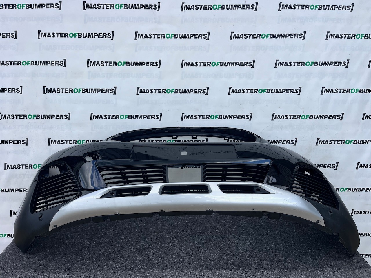 Peugeot 3008 5008 Gt Line Only 2017-2020 Front Bumper 6 Pdc Genuine [c413]
