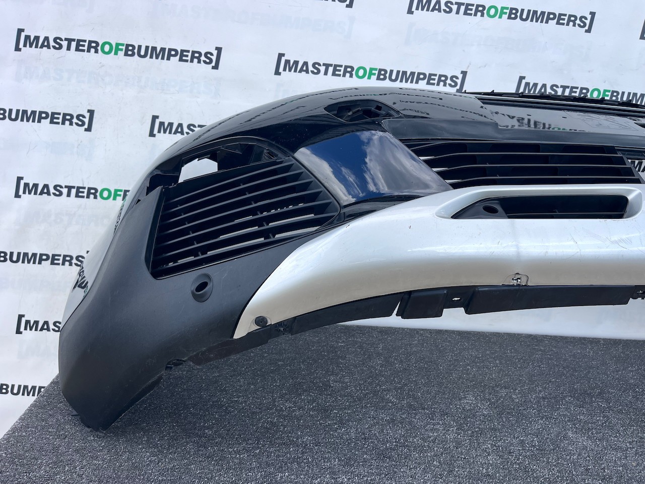 Peugeot 3008 5008 Gt Line Only 2017-2020 Front Bumper 6 Pdc Genuine [c413]