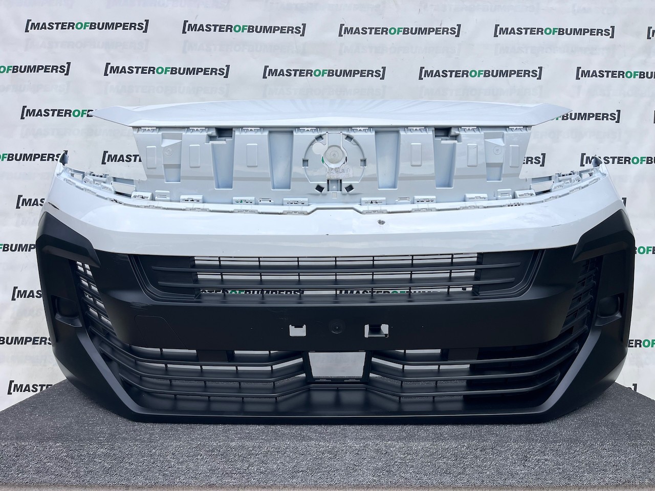 Vauxhall Vivaro Mk5 Panel Van 2024-2026 Front Bumper No Pdc Genuine [c509]