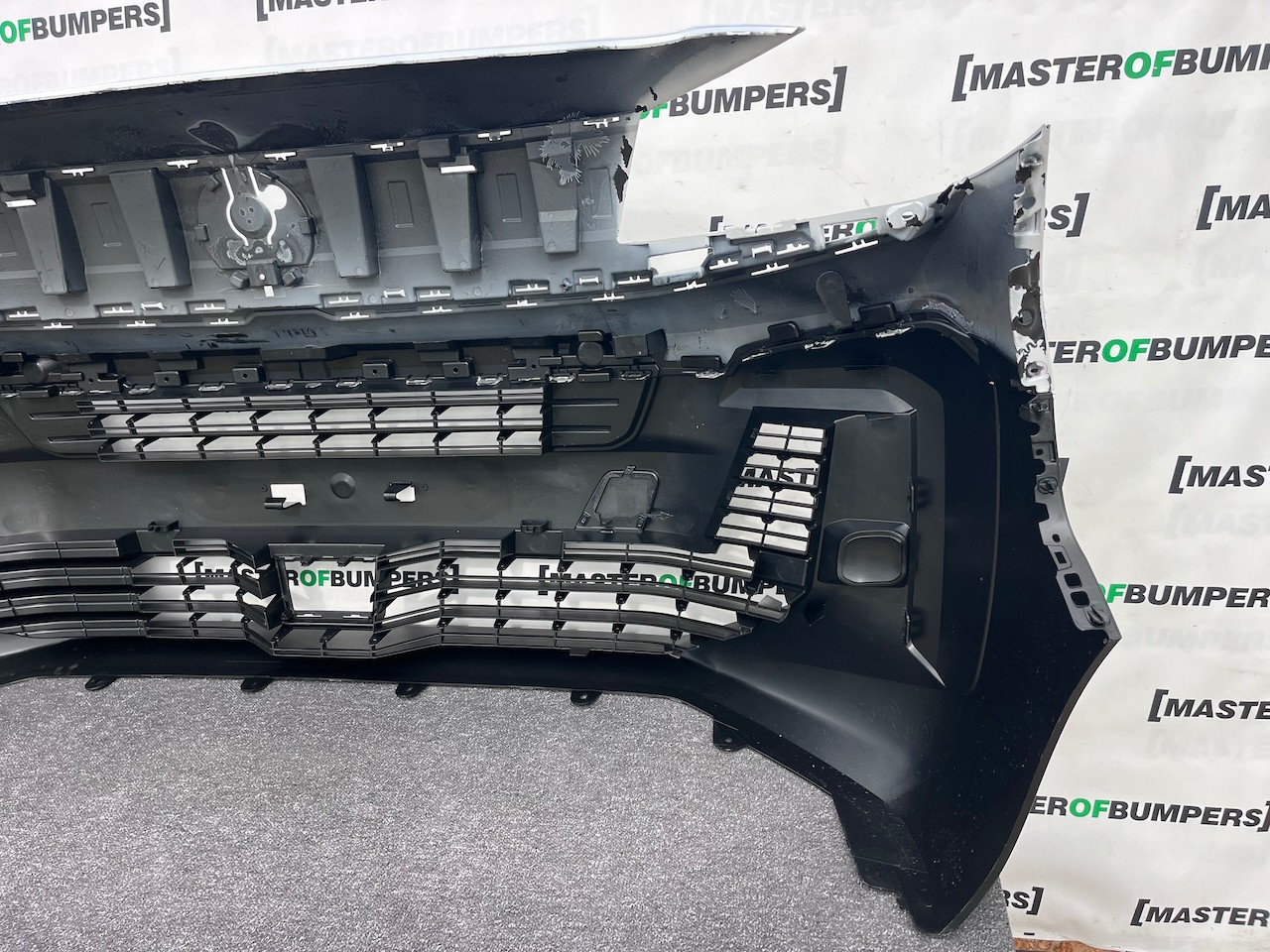 Vauxhall Vivaro Mk5 Panel Van 2024-2026 Front Bumper No Pdc Genuine [c509]