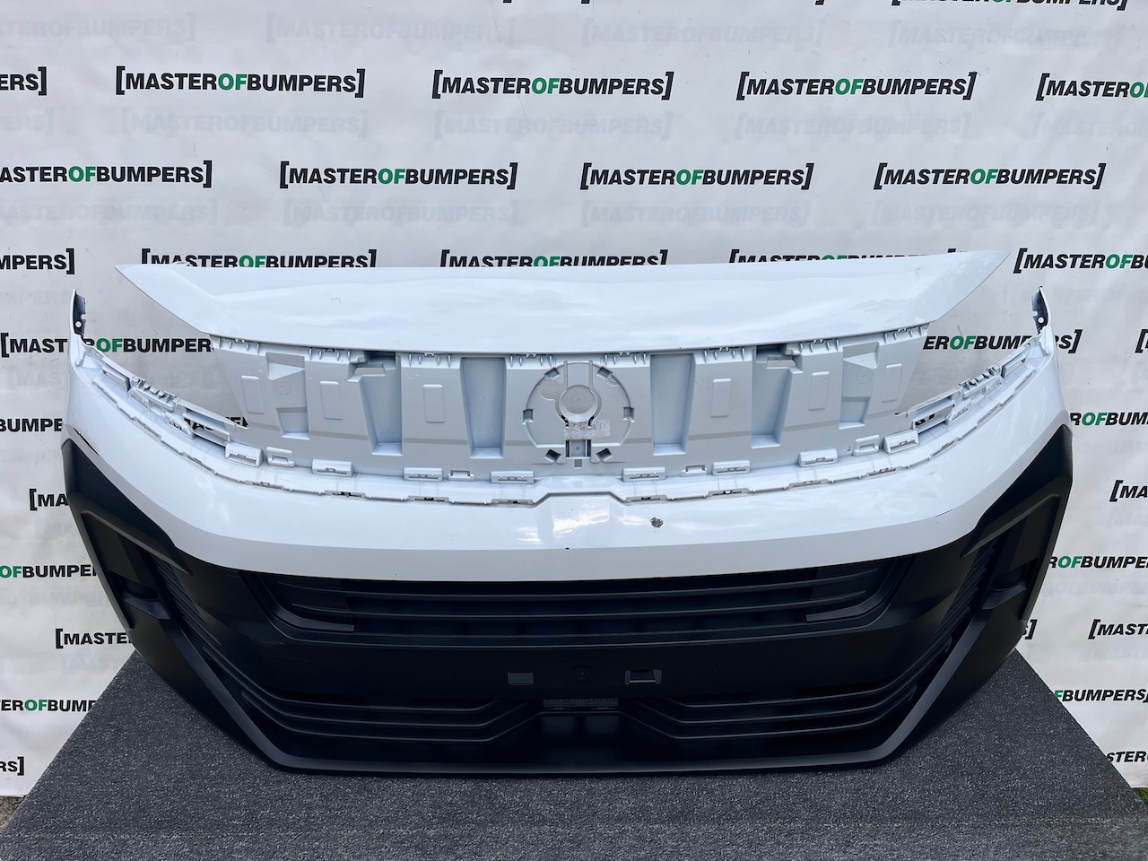 Vauxhall Vivaro Mk5 Panel Van 2024-2026 Front Bumper No Pdc Genuine [c509]