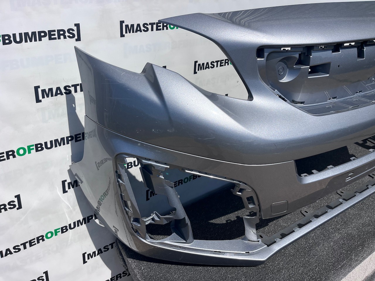 Peugeot Expert Professional 2016-2022 Front Bumper 4 Pdc Genuine [c511]