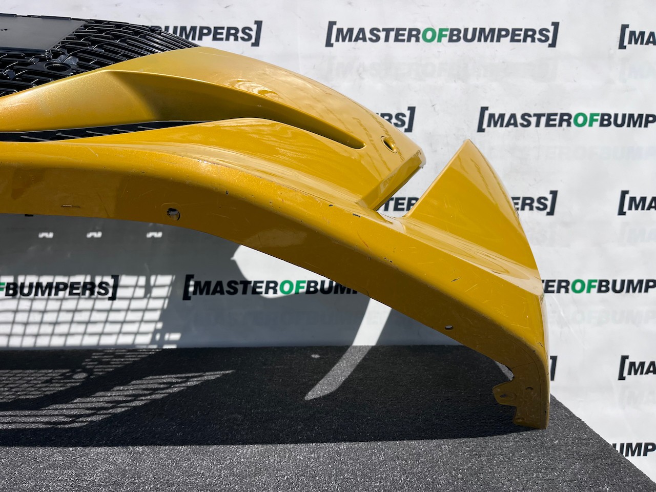 Peugeot 208 Gt Line Mk2 Hatchback 2020-2023 Front Bumper 6 Pdc Genuine [c520]