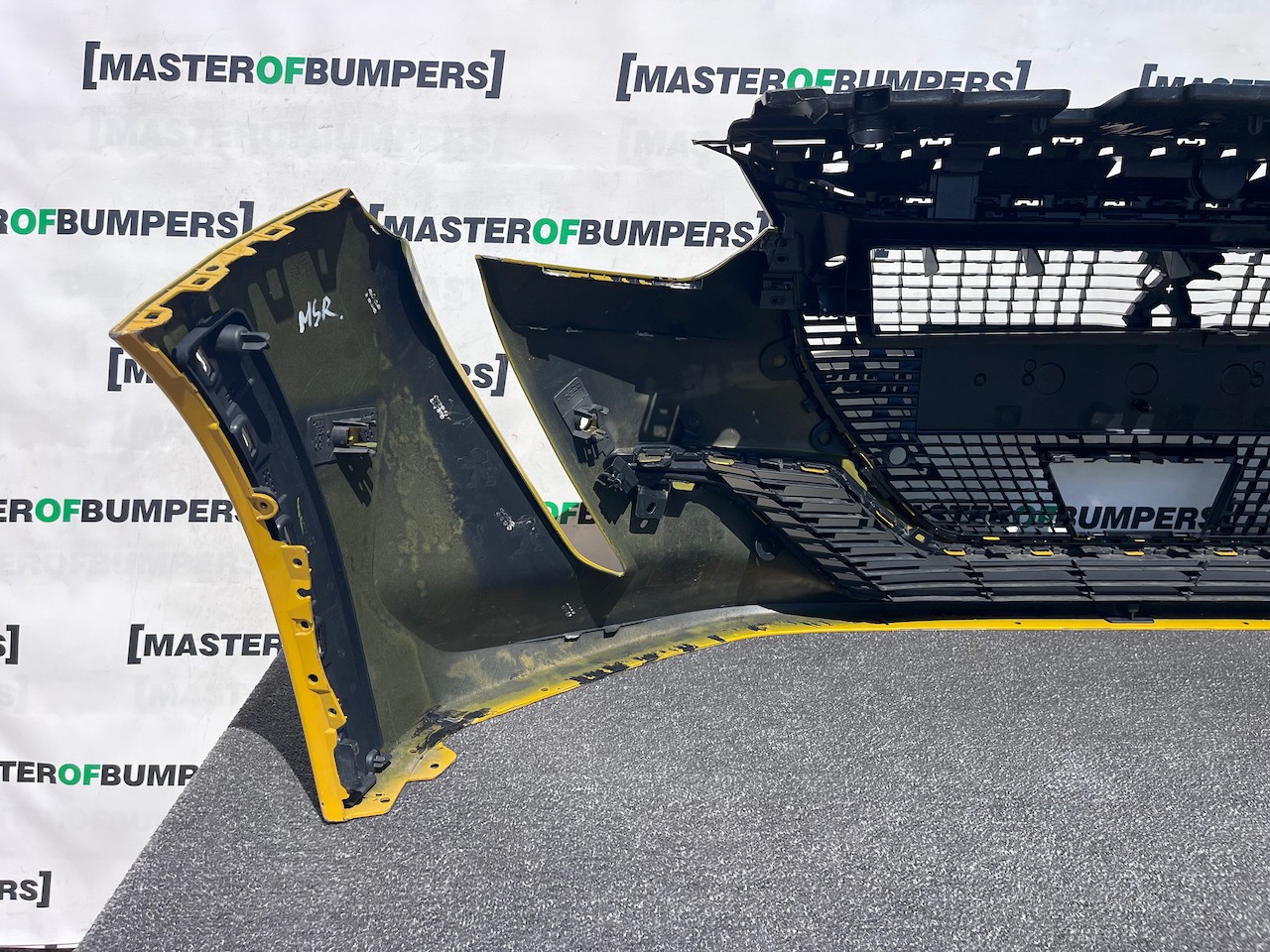 Peugeot 208 Gt Line Mk2 Hatchback 2020-2023 Front Bumper 6 Pdc Genuine [c520]
