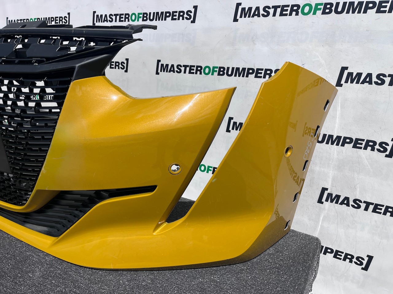 Peugeot 208 Gt Line Mk2 Hatchback 2020-2023 Front Bumper 6 Pdc Genuine [c520]