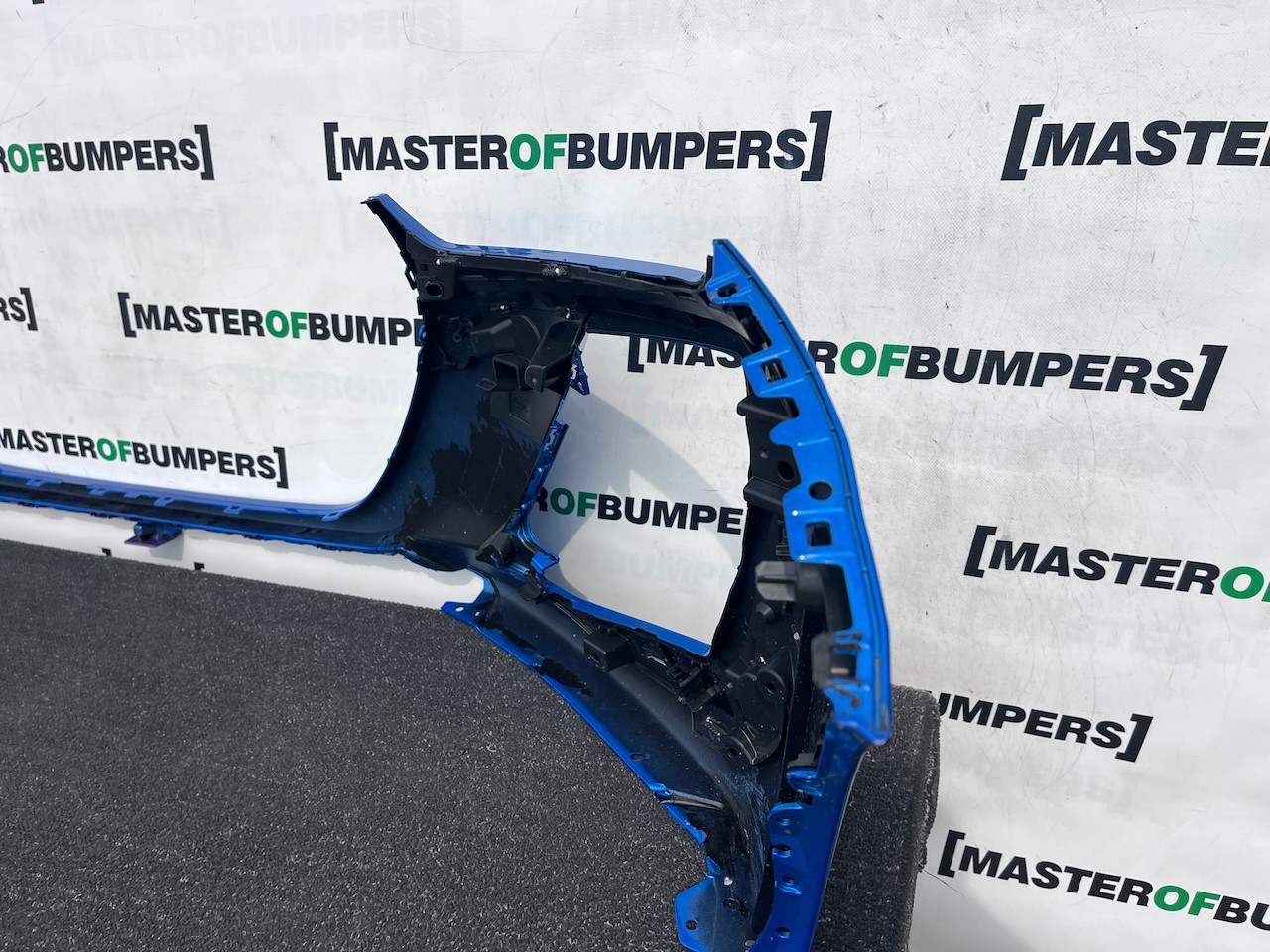 Peugeot 208 Gt Line Mk2 Lift Hatch 2024-2026 Front Bumper 4 Pdc Genuine [c525]