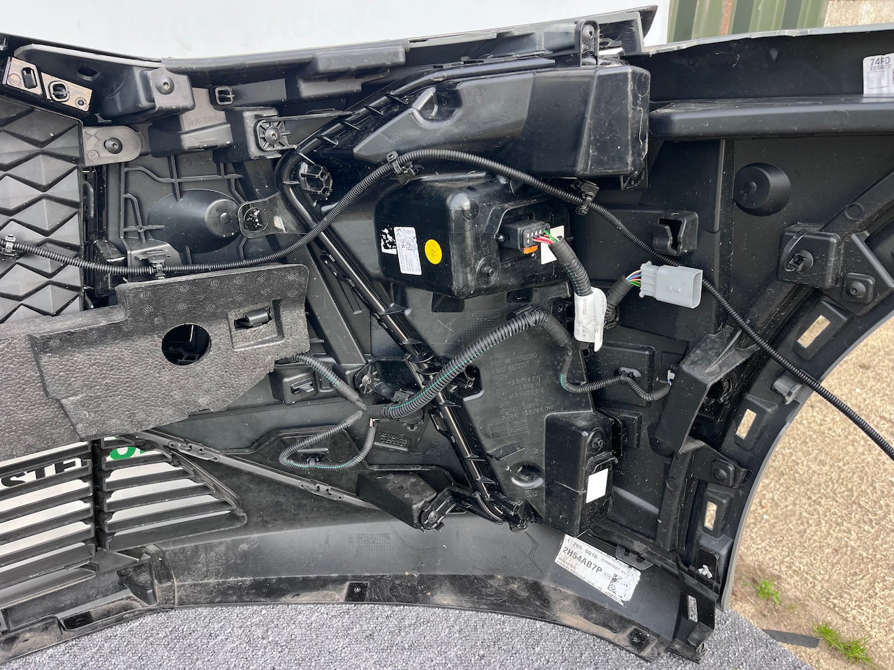 Citroen Ds7 E-tense Suv Crossover 2023-on Front Bumper 6 Pdc Genuine [c451]